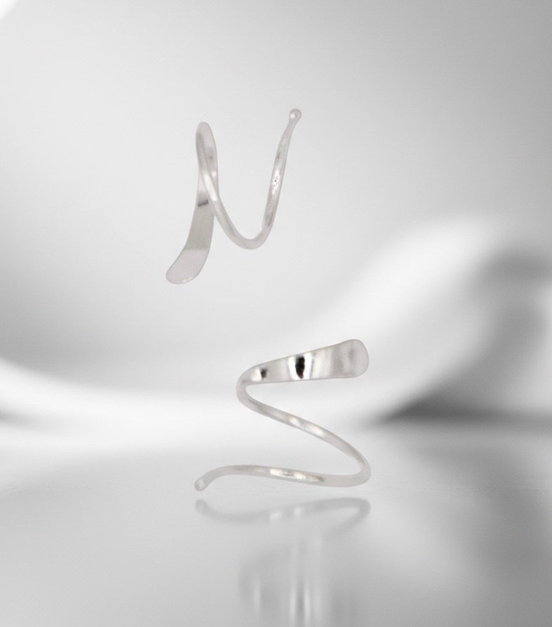 Entanglement | Modern Spiral Design