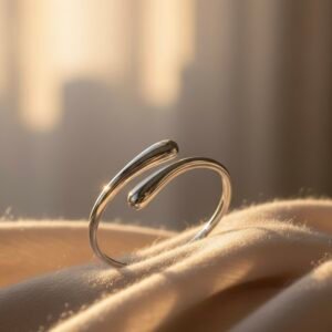 Elegant Hug Ring - Adjustable Comfort Fit